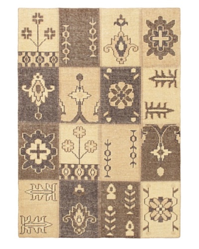 Hand-Knotted Ushak Patch Wool Rug, Cream, 4' 6 x 6' 6