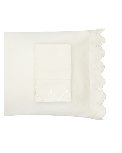 Belle Epoque Pair of Scalloped Embroidered Pillowcases [Cream]